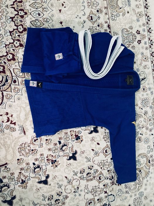 Продам кимано для дзюдо