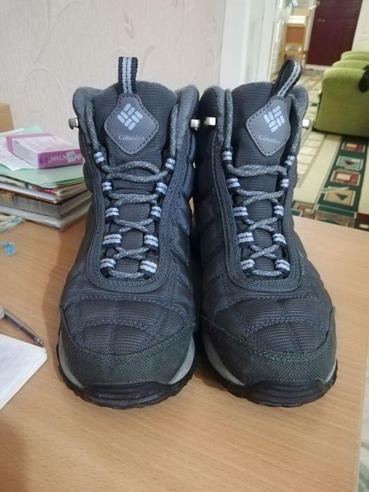 Ботинки зимние, женские