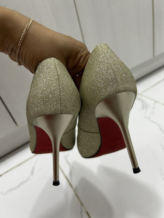 Туфли на шпильке 38 размер