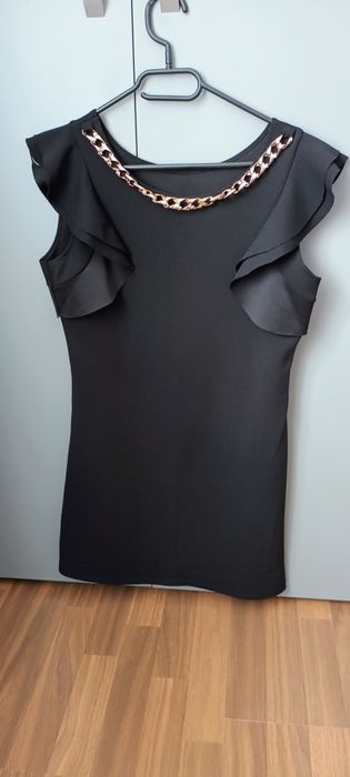 Rochiță mini  cu aplicație