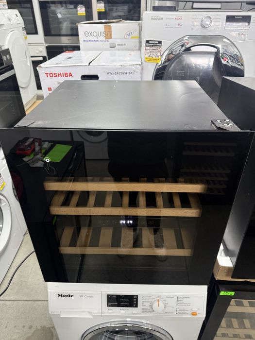 Нова!! Хладилна витрина FRILEC