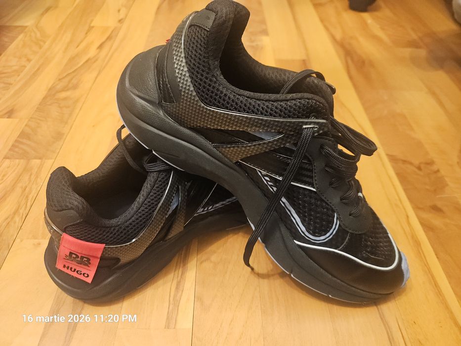 Adidasi Hugo  marime 44-46