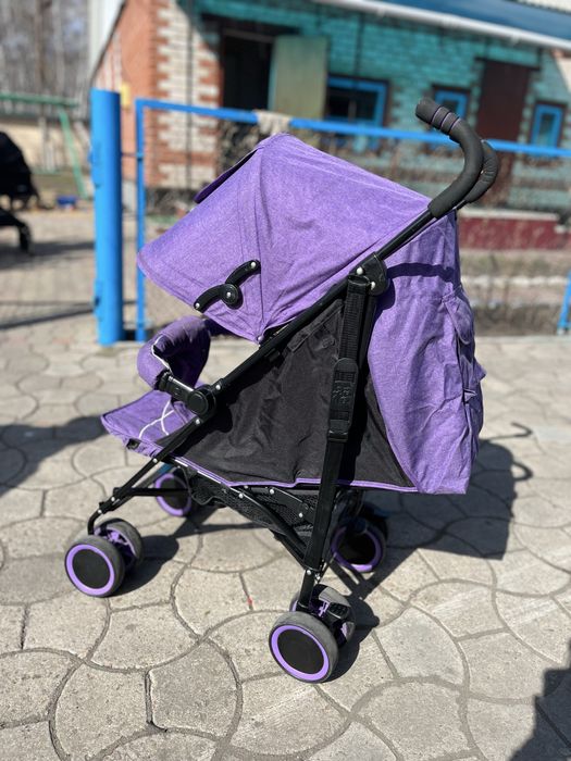 Продам прогулочную коляску