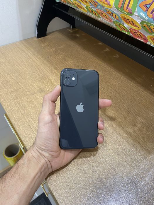 Iphone 11 batareka 81%