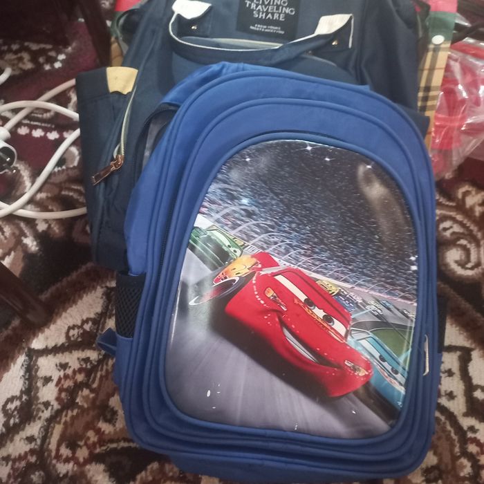 Bolalar uchun rugzaklar sotiladi