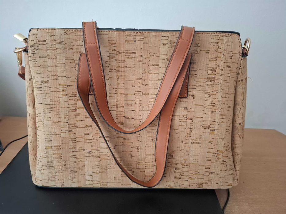 Дамска Чанта от корк с 2 дръжки