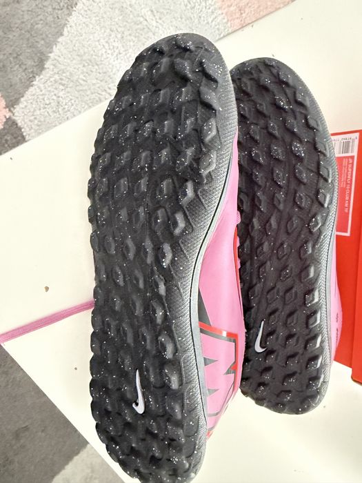 Nike стиножки -35,5номер-22,5см