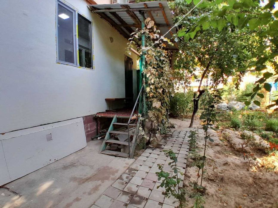 Продам свою 1-комнатную квартиру 1/1/4 ТТЗ-2