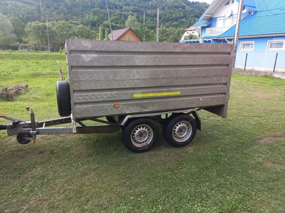 Vând remorca axă dublă