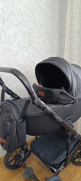 Продам коляску Ozon 2в1 в хорошем состоянии.