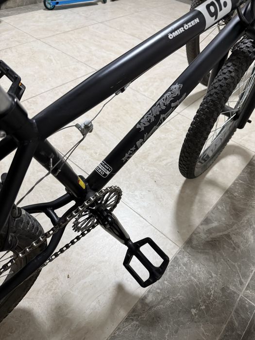 Велосипед BMX трюковой