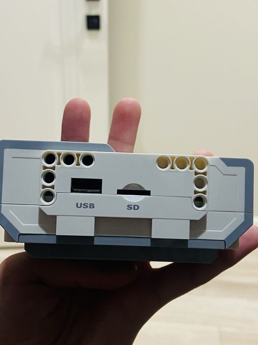 LEGO Mindstorms EV3 блок (микрокомпьютер)