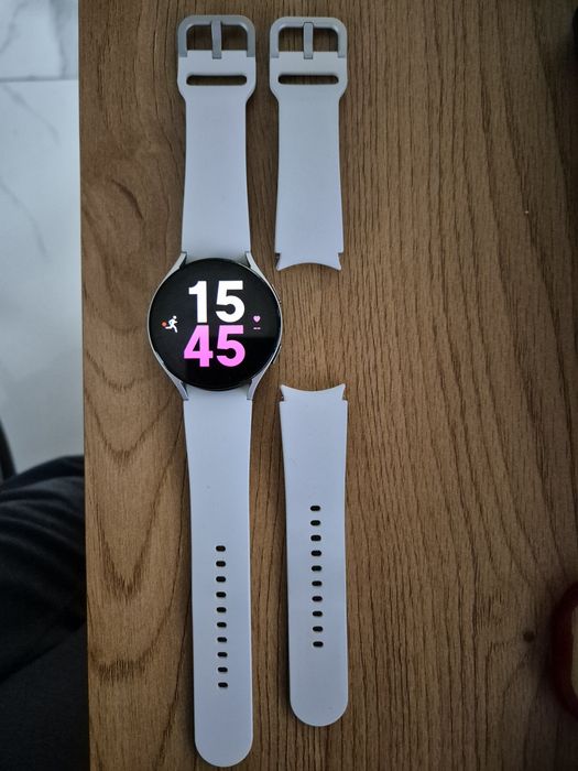 Samsung Watch 5 44mm SM-R910