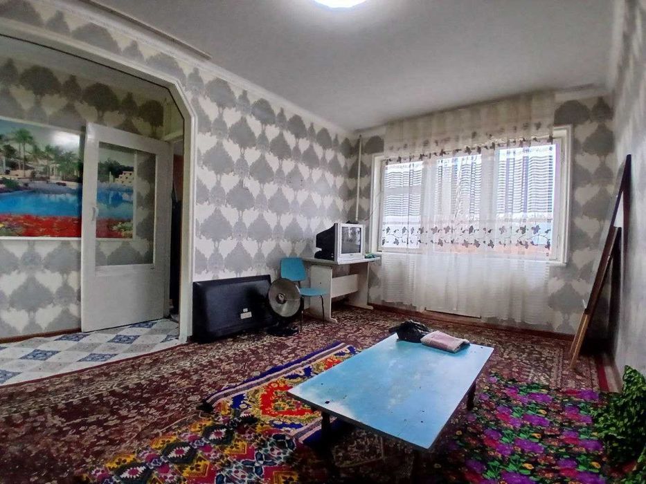 16-мактаб яқинида жихозли 1 хонали уй ижарага берилади