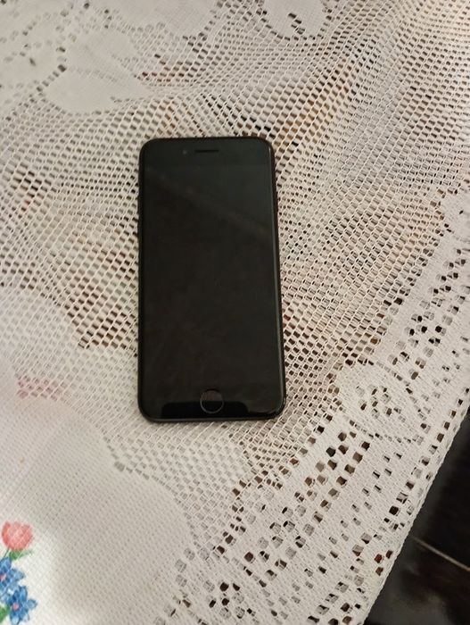Iphone7 încă în garanție (2 luni)