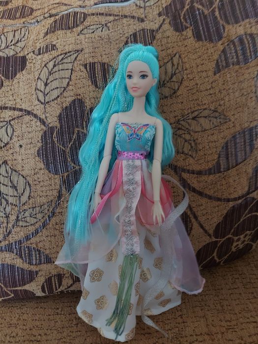 Papusa Barbie turcoaz