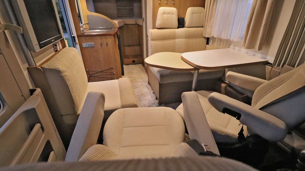 Инегриран Кемпер Hymer ERIBA Exsis-I Premium 50