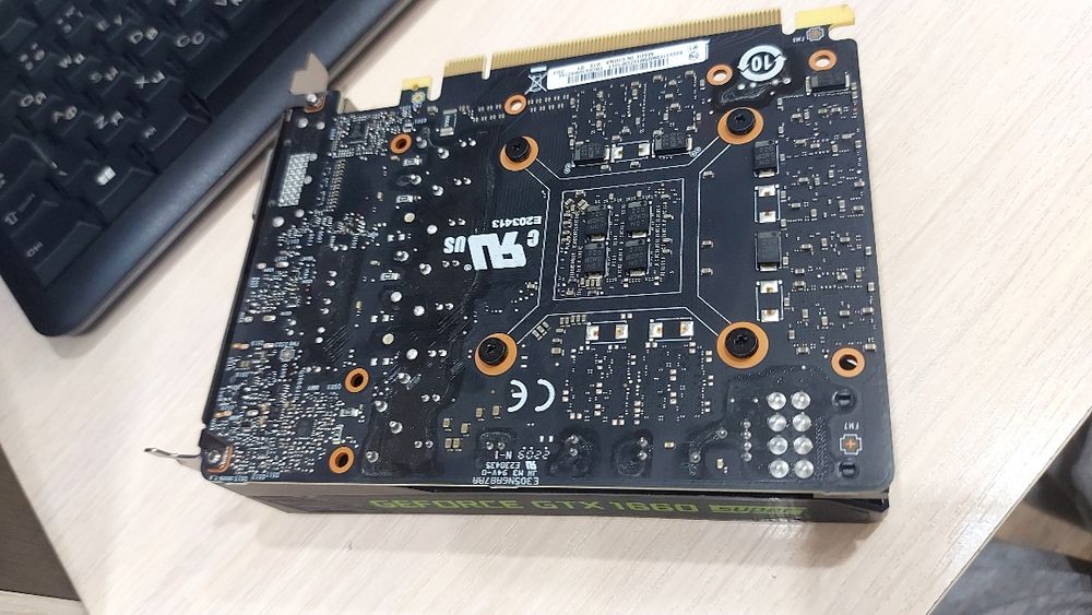 Продам видеокарту Nvidia GEFORCE GTX 1660 SUPER