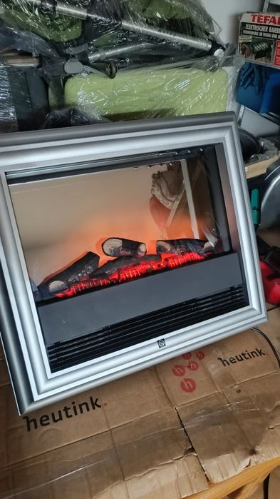 Електрическа декоративна камина