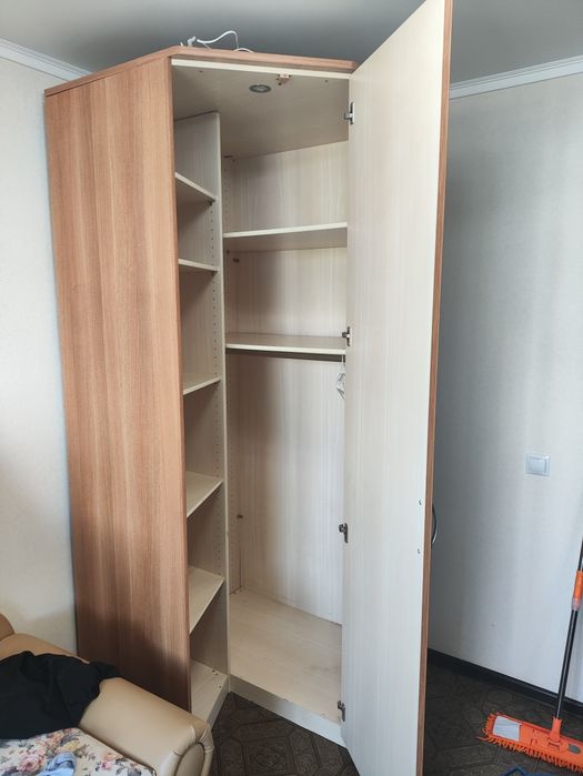 шкаф 35000, стол в подарок