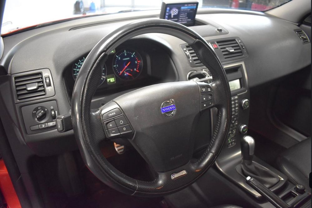 Volvo V50 D3 150 CP • Motor Volvo 5 cilindri • Euro 5 • R-Design •2012