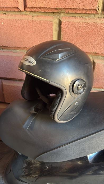 Продам шлем на мопед