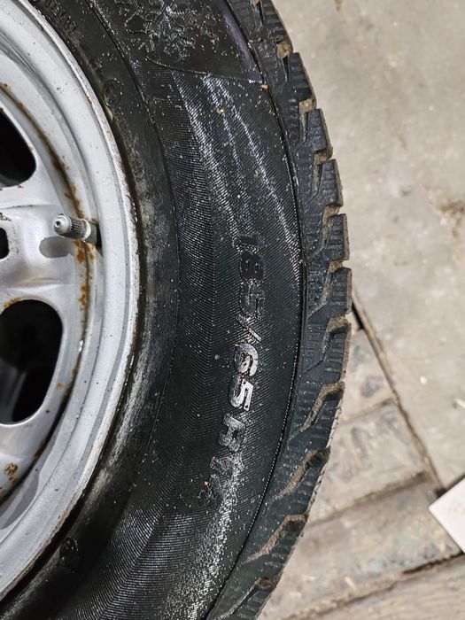 Резина зимняя пассат б3