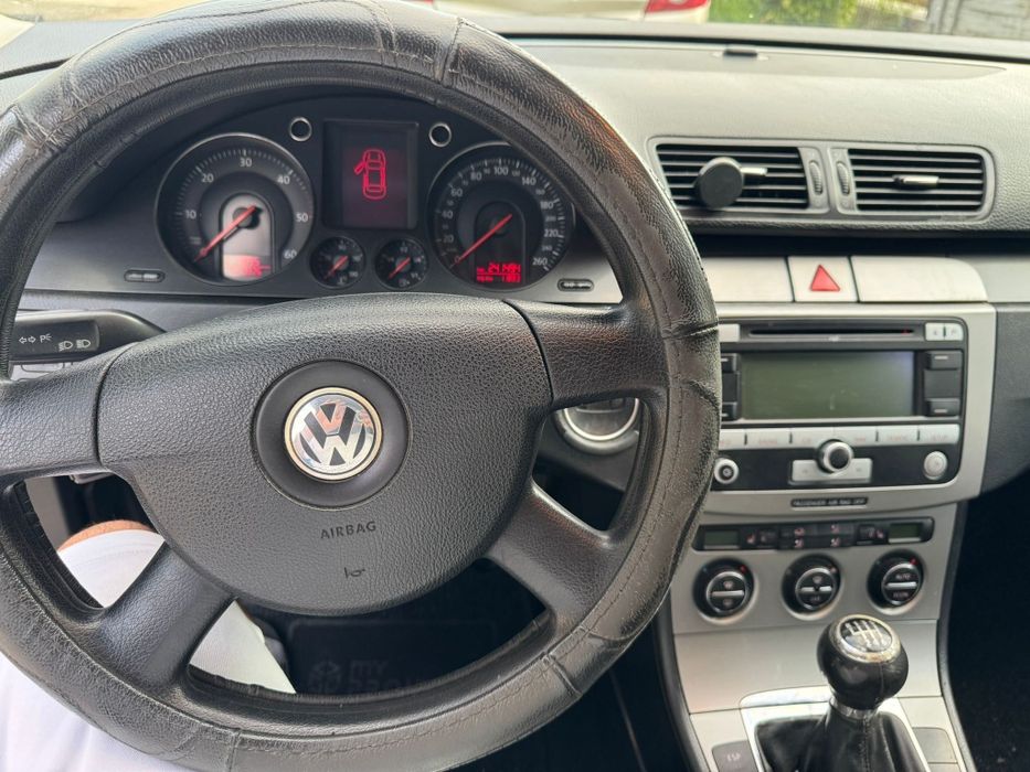VOLKSWAGEN Passat 2006 — imagine 2