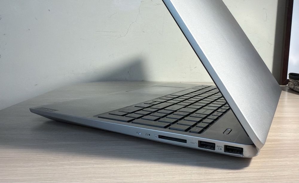Lenovo ideapad s340-15api  (б/у)