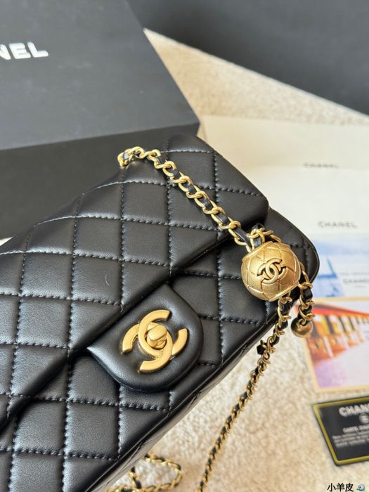 Geanta Chanel piele