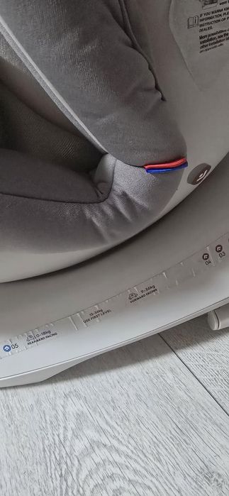 Scaun de masina bebe cu isofix