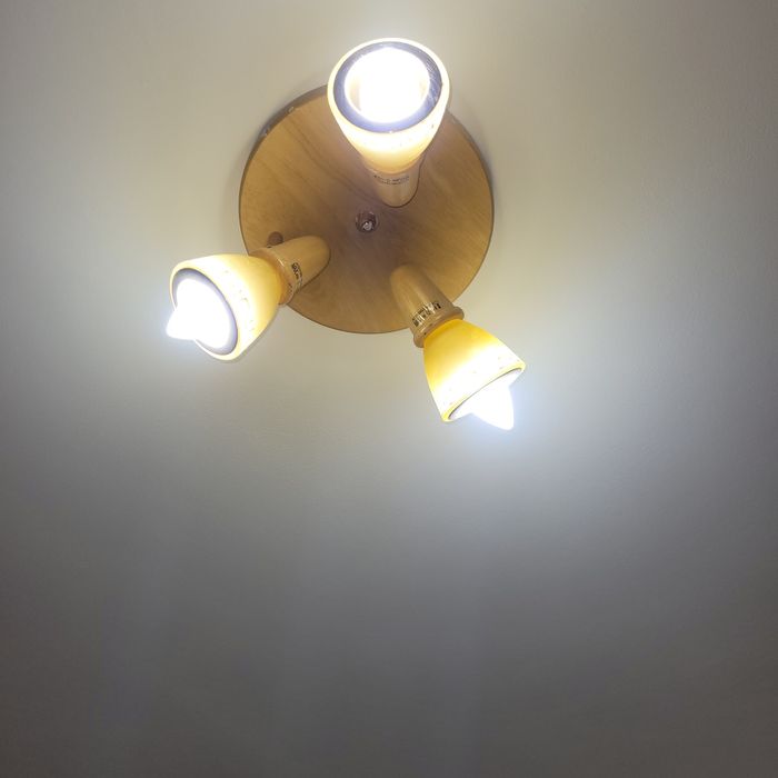 Продам люстру под дерево