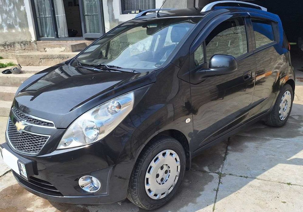 Продаю свой спарк 3 позиция 2015г. механика. Не таксовал! Один хозяин