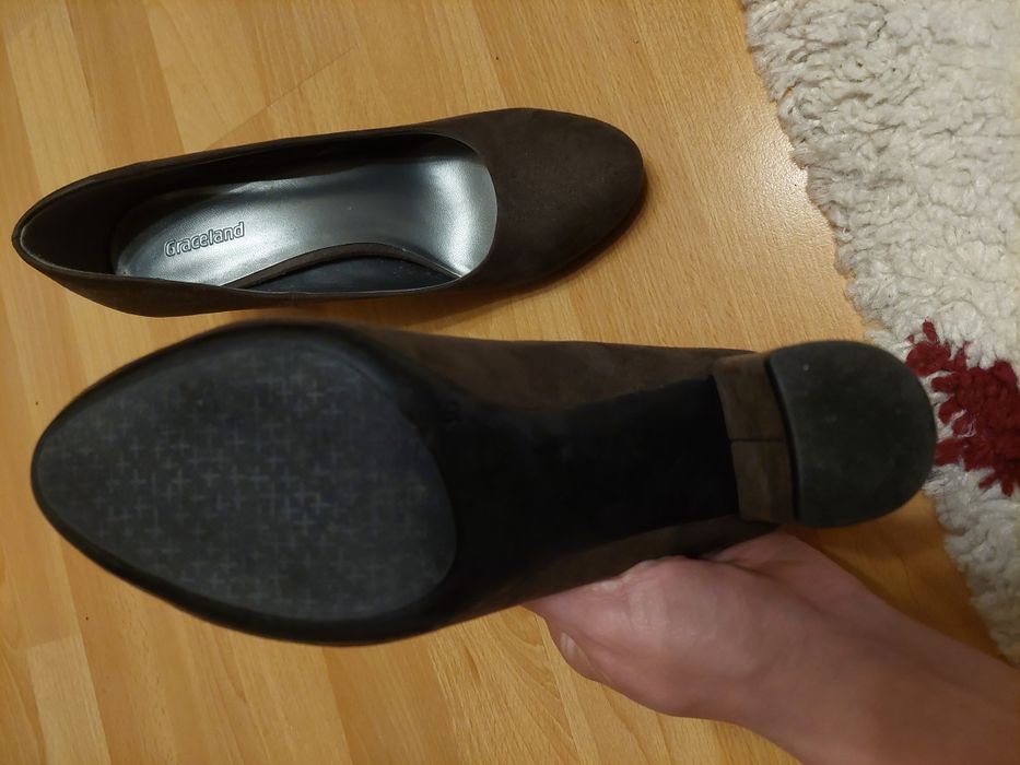 Pantofi cu toc, marimea 36