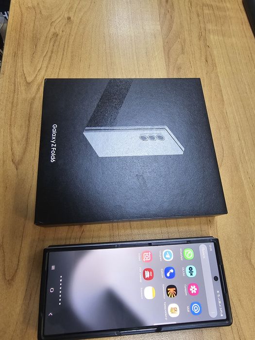 Samsung Z Fold 6