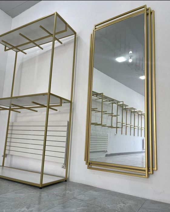 Изготовление полки и витрины для магазинов одежды и лофт мебели.