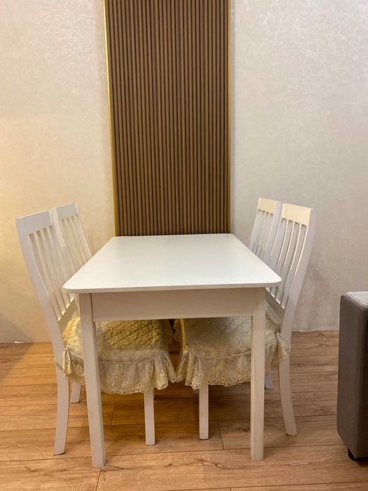 Продам стол и стулья