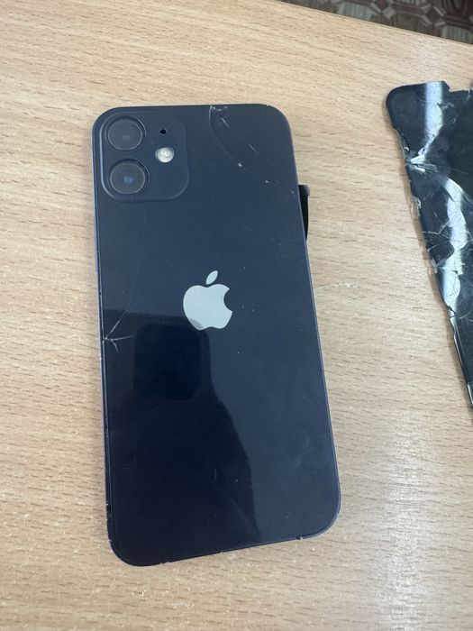 Продам iphone 12 mini