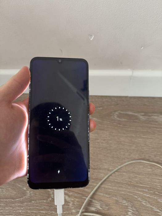 Продам телефоны на запчасти