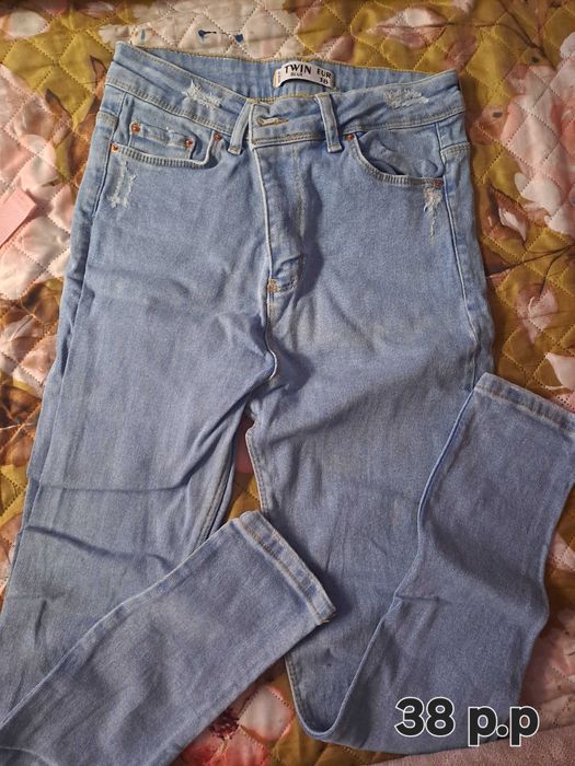 Дамски Дънки по 4 € бр. Много запазени