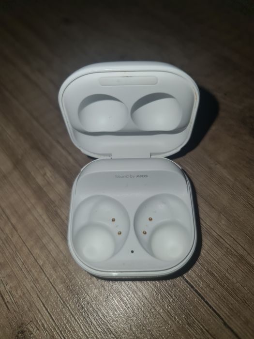 Кейс galaxy buds2