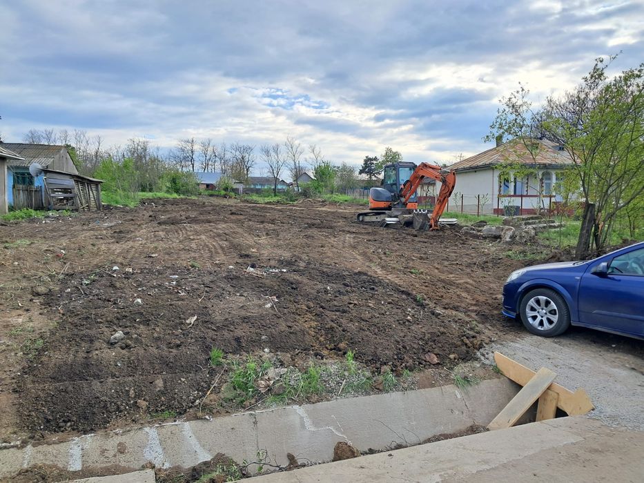 Servicii de excavari cu miniexcavator (sapaturi, nivelari, demolari, fundatii, etc.)