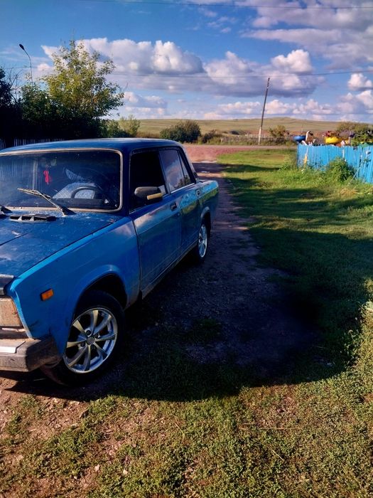 Ваз 2107 продам.