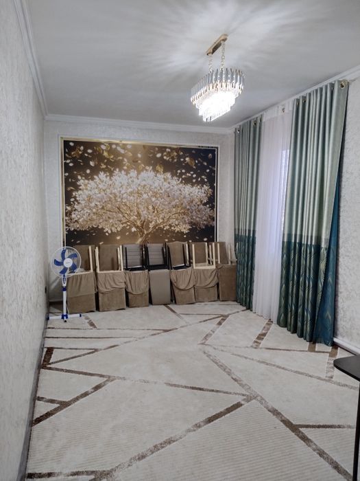 Үй сатылады!   5 бөлмелі кең және жарық
