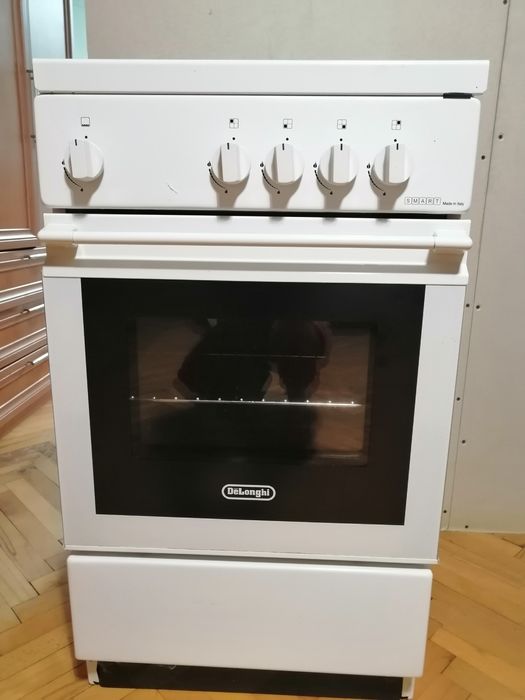 Газова печка DeLonghi