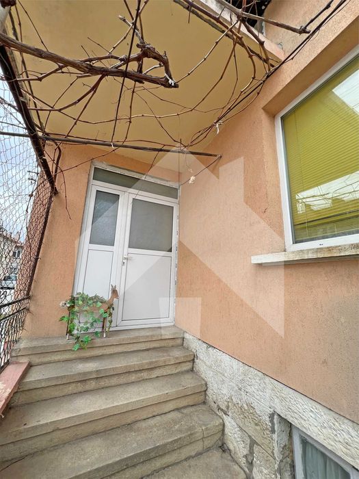 Продава се Къща в Нови пазар - 109 кв.м за 780 €/кв.м - Снимка #3