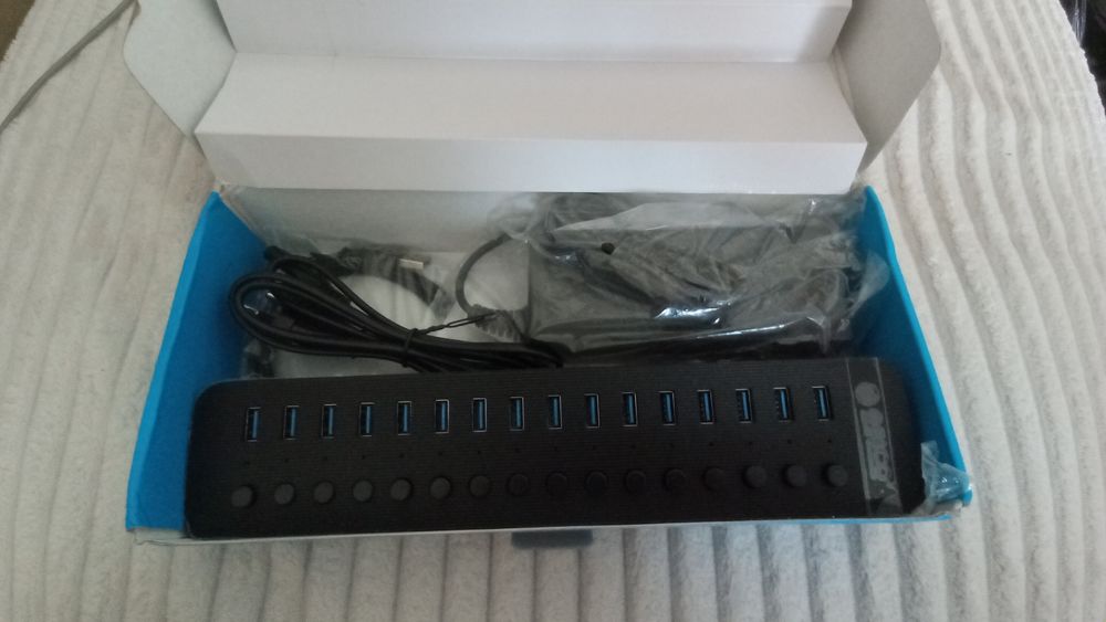 USB-Hub ORICO на 16 портов USB 3.0