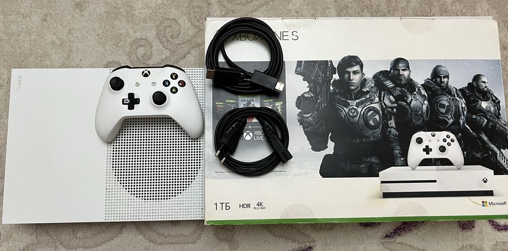 Xbox One S (1 tb)