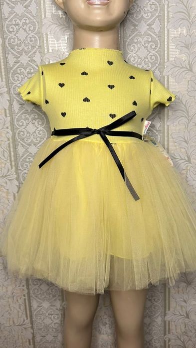 Продам платья для девочек