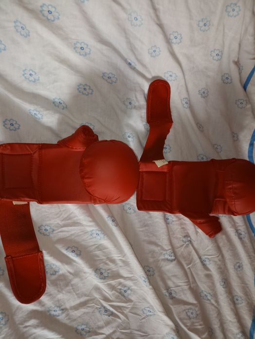 Продам детские перчатки бокс